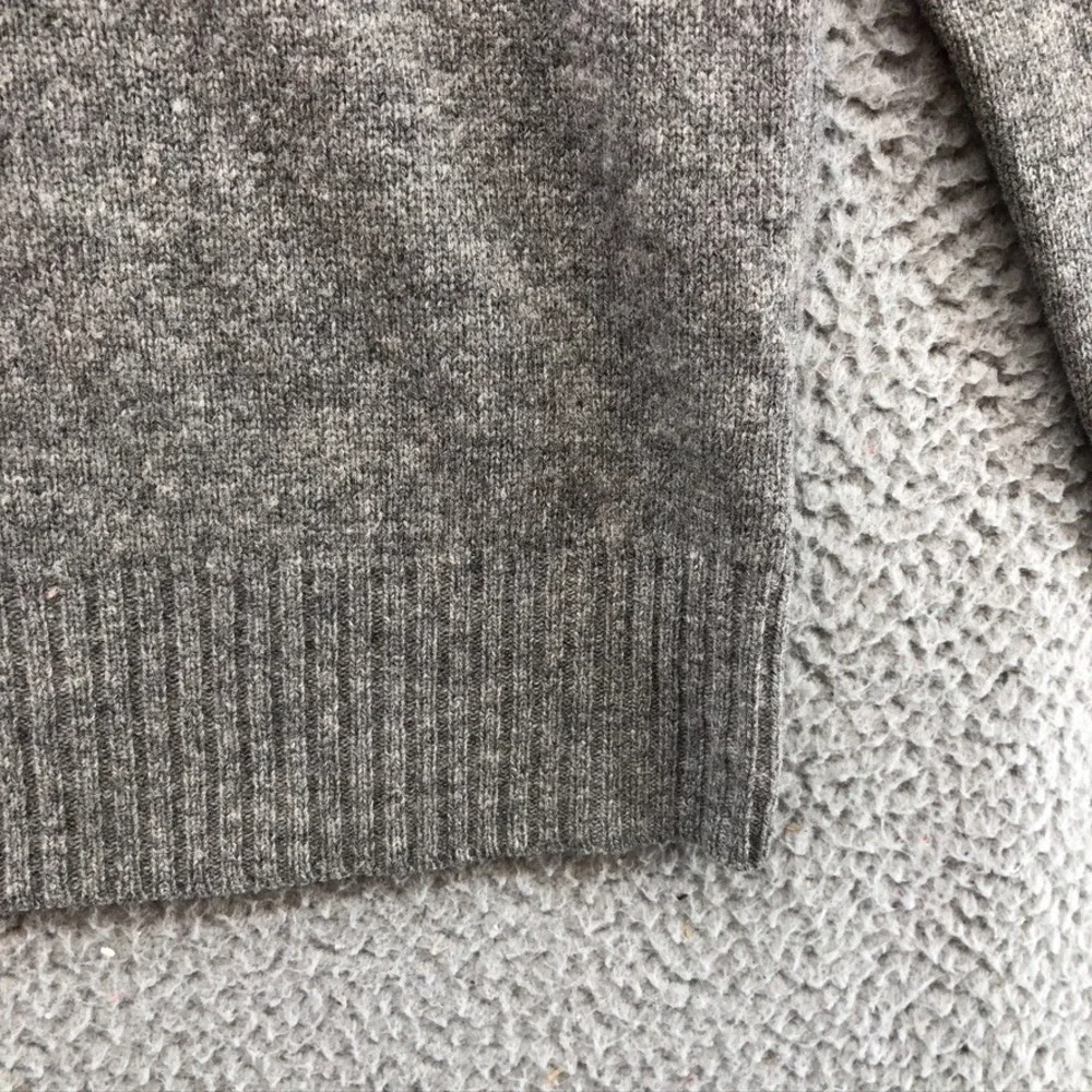 Penguin Wool Sweater Jumper Mens XL Gray V Neck Minimalist Classic Preppy
